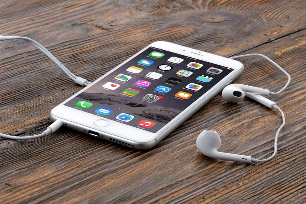 Why you should buy a second hand and refurbished iPhone 6 phone