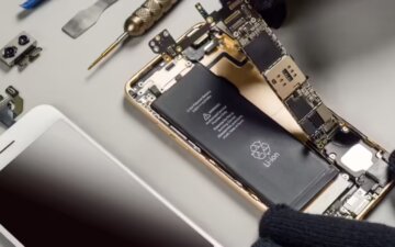 1687265131-technician-repairing-broken-smartphone-desk-1-1.png Restored iPhones, Used Iphones, Refurbished iPhones, iOS 18 & Used iPhones Parts Pairing, Cheap Used iPhones, refurbished iPhones, How Refurbished iPhones are Made